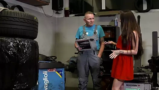 Oh evet büyük yarağınla sıkı ıslak amcığımı sik