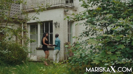 Mariskax mariska kocası tarafından bir bbc'ye teklif edildi