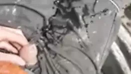 Kirli iş kıyafetlerine gönderme