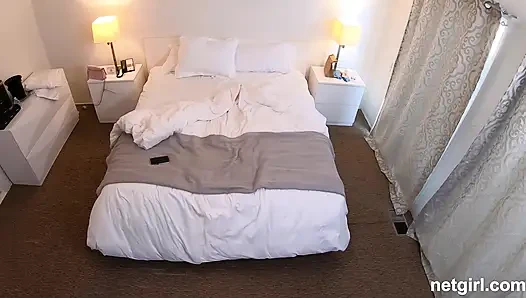 Otel odasında rahat sikiş