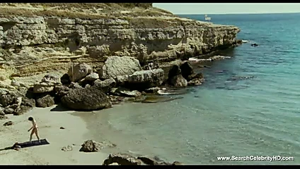 Tuppence Middleton çıplak - külkedisi için tuzak