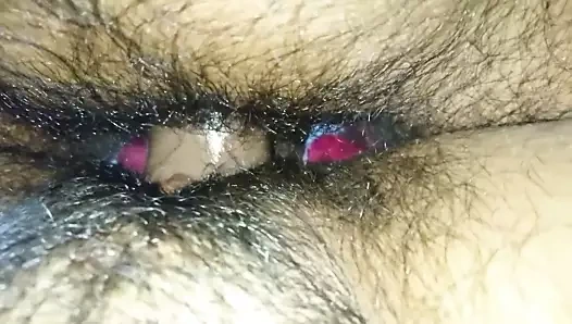 Kocaman bir penise ihtiyacı var bu yüzden kollarımı giydim