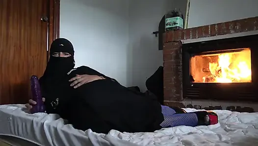 Türk Müslüman evli kadın Almanya'da için yalvarıyor