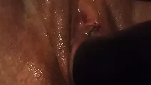 Büyük siyah yapay penis kahrolası ıslak kedi