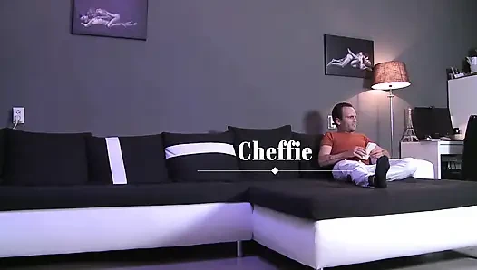 Melody piacere torna a casa prima e cattura cheffie!