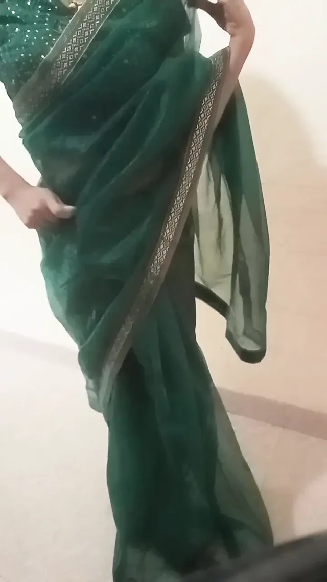 Karım evde ilk kez başka bir adamla sikişiyor aldatan koca