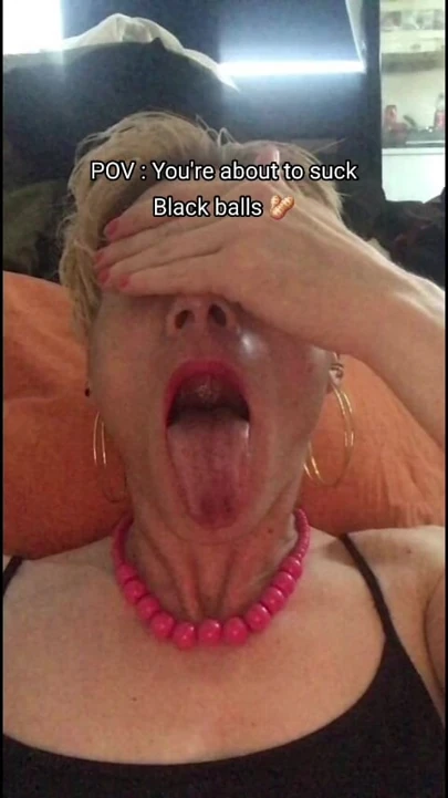 Karanlık sallanan taşaklarımı em. #Stud #BBC #BlackKing #BNWO