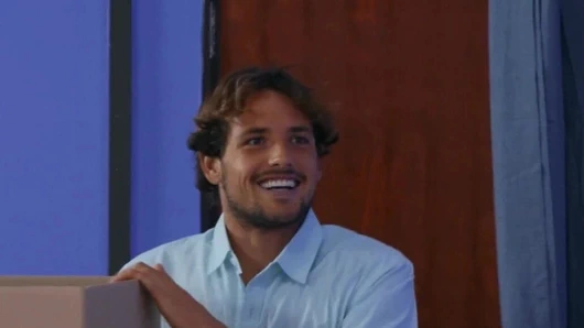 Annenin göğüsleri var - reagan foxx tyler nixon - hangi beden