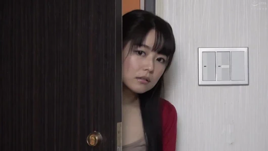 Chiharu miyazawa - karım temizlikçi olarak çalışmaya başladı.