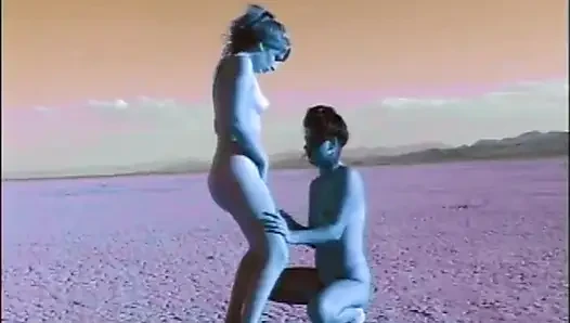 Negatif seks ve lezbiyen orta yaşlı seksi kadınlar