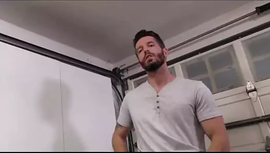 Porno müzik videosu - sarışın interacial gangbanged