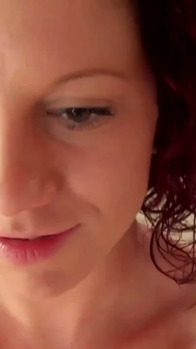 Privates Sextape mit neuer jungen Freundin | Clip 1
