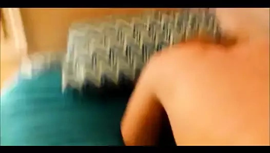 Bir tane daha buldum - yine kayınvalidesiyle birlikte.