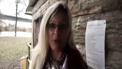 Vanessa bir sarışın milf becerdin açık