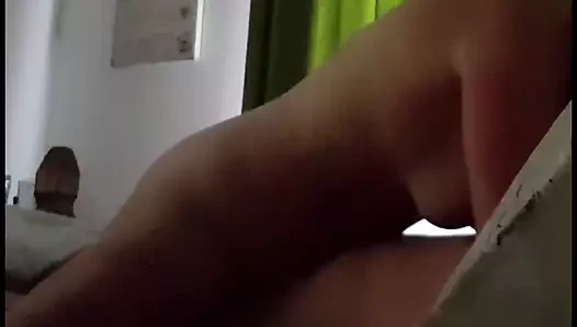 Daha iyi açı arasında milf eş içinde ev yapımı seks video