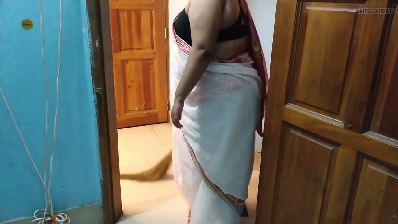 Asian Hot Stepaunty with a Big Ass Helps Me Cum - 45 Year Old Neighbor Fucked While Sweeping the House