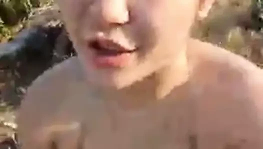 amatör busty kız üzerinde cam