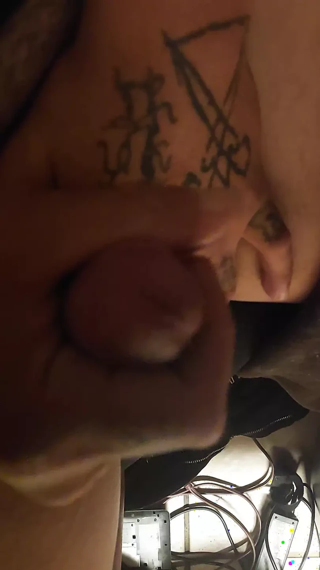 Boşalmak için tek başına video arama