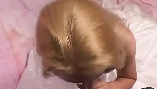 Sevimli sarışın Morgan düğün gününden önce sikişmek istiyor