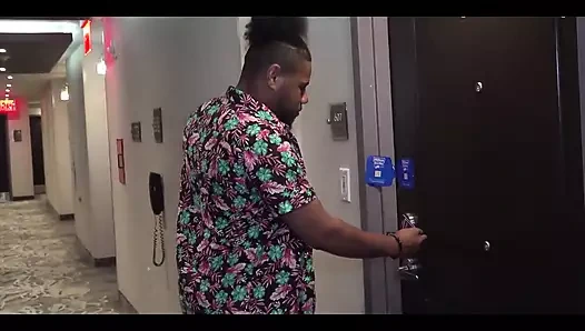 Büyük zenci yarağı artemixxx iluv shauna'ya ciddi bir yarak veriyor