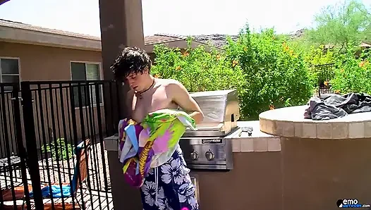 Koca sikli genç kız tek başına boşalıyor!