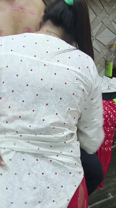 Eski erkek arkadaş eski kız arkadaşını mutfakta son bir sikişmeye ikna etti. Seksi güzel vücuduna boşalma - ateşli xxx | Klip 1
