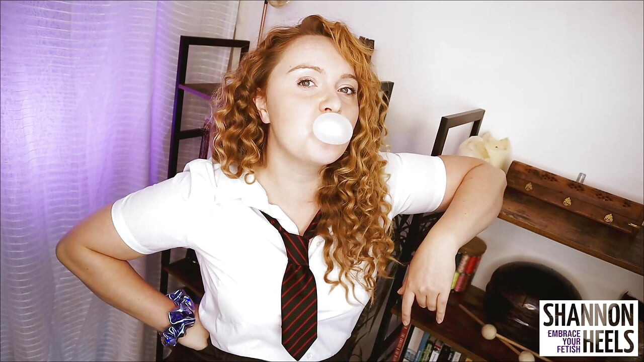 St Trinians anal okulu