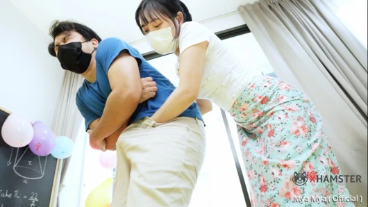 Eğitim öğretmeni ders verirken gerçekten azgın (İngilizce altyazılı)