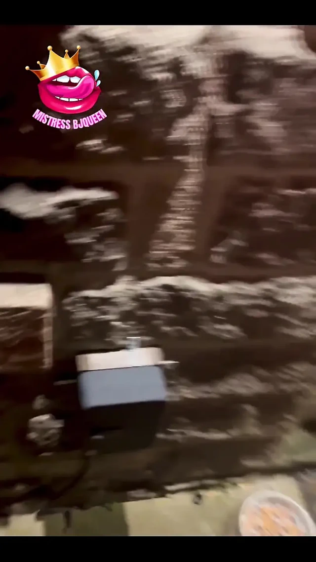 Bu gece Rod bahçemizde kilitli biraz zaman geçiriyor