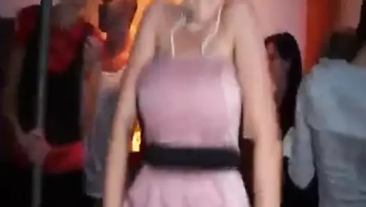 Tecavüz arşivi dans kulübü ile birkaç kurallı seks partisi