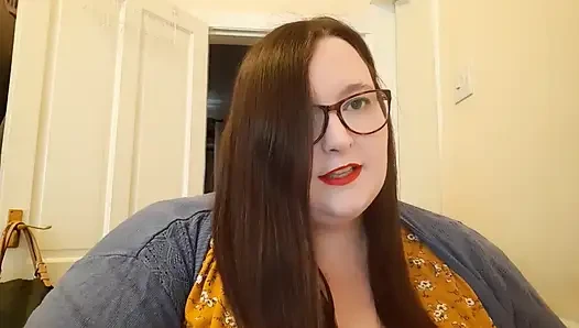 İri güzel kadın ssbbw fantezi yeme ve vücut büyümesi