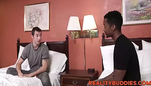 White asshole rammed by black anaconda