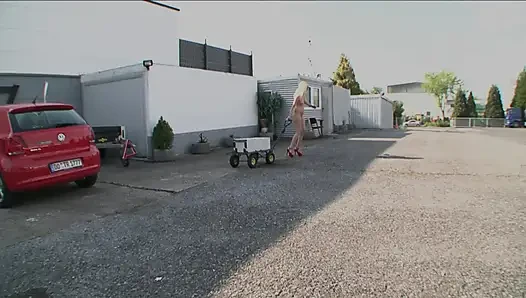 Ateşli bdsm seks kölesi esaret ve ağrı cezası alıyor