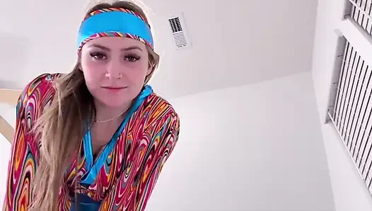 London Evans'ın groovy '60'ların dev kadın hakimiyeti 4k-bakış açısı küçülen fantezi bekliyor!