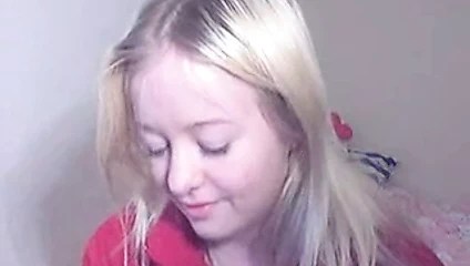 Kirsten sohbette ve oyun oynarken