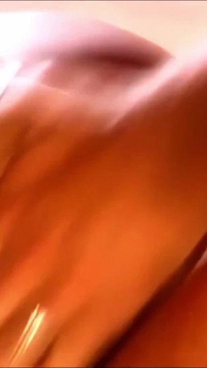Sıkı Am Küçük Memeli Egzotik Göbek Dansözü İki Büyük Yarağı Vahşi ve Seksi Üçlü Seks Partisinde Sürüyor | Bölüm 2