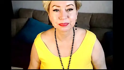 Karım harika bir web kamerası sürtüğü-14 .!. )) Sarı elbiseli ateşli olgun kaltak...