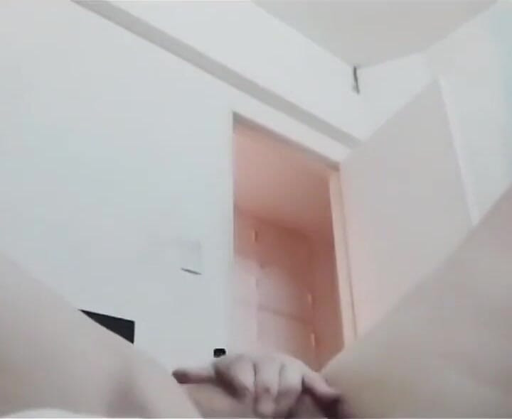 Kızıl saçlı çift ampute mastürbasyon yapıyor