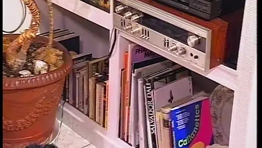 Alman Kapılarının Arkasında Özenle Siktir Edilir - Tam Film