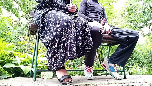 Kayınvalidem spermimle prezervatif emmeyi seviyor, bu yüzden beni oraya boşalttı