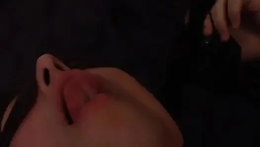 Maskeli ayak fetişi