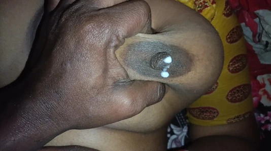 Dudh nikal Diya Sakila bhabhi ka kitne bada bada dudh Sakila bhabhi ka