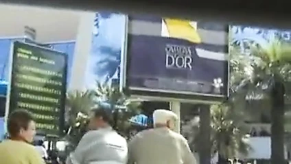 Esmer eş berbat içinde park