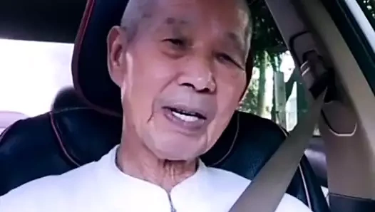 yakışıklı yaşlı adam