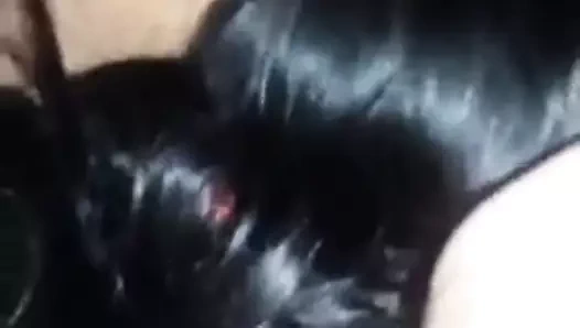 Hintli kız arkadaş