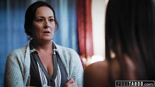 Saf tabu, kyler quinn üvey anne ve üvey babasıyla yakalandı