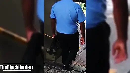 Yolcu otobüs şoförünü ormanda yakaladı