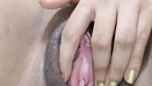 Sulu yavaş fışkıran amcık