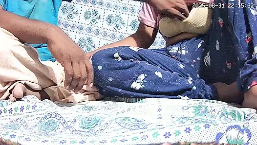 Büyük ördek oğlan ve kız parkta seks yapıyor 38765