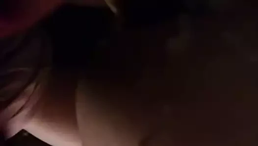 Ejaculation sur le cul de ma femme